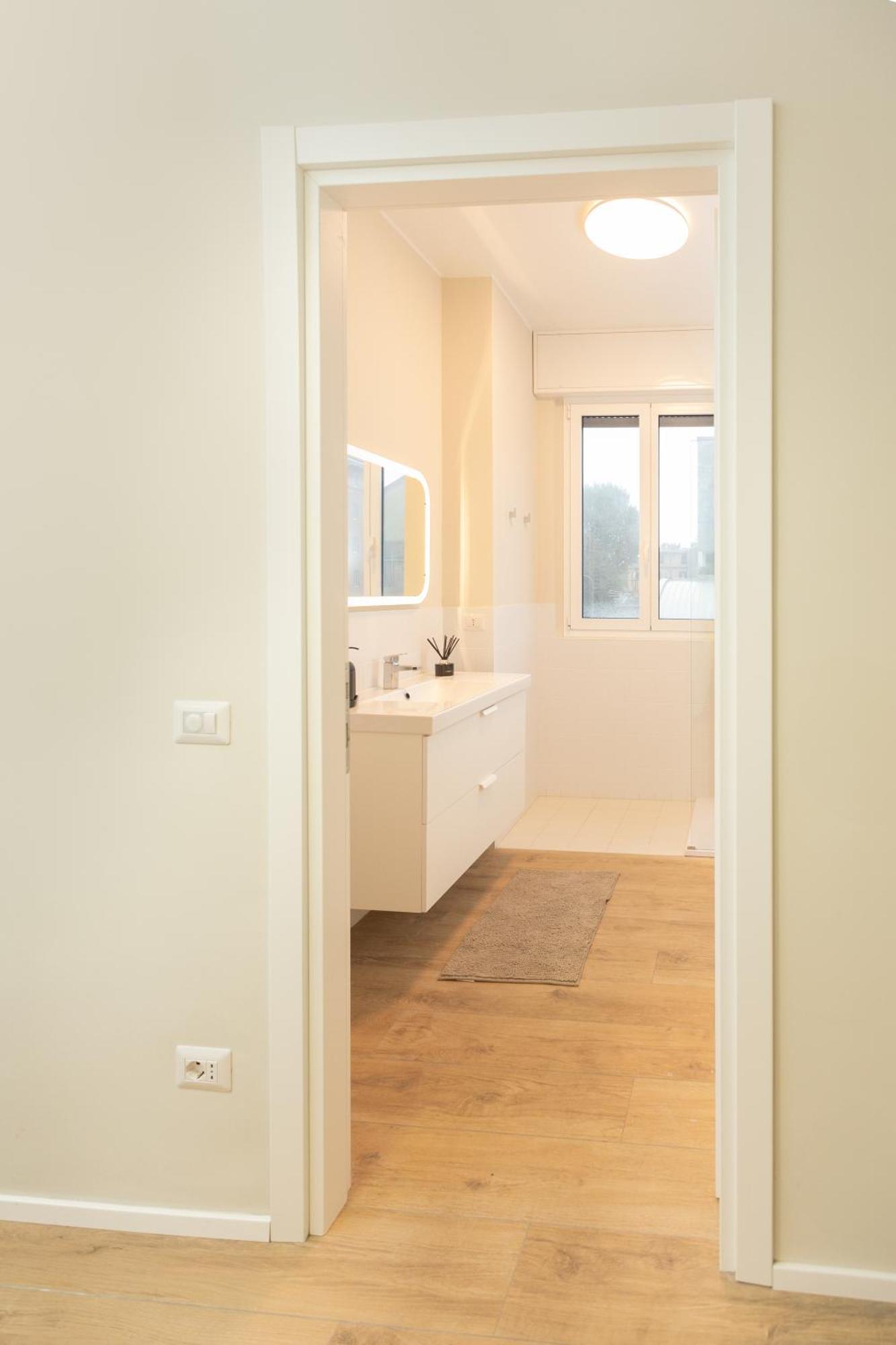 Dreams Exclusive Apartments With Terrace - Free Parking - M1 Station - Near Center Milán Exteriér fotografie